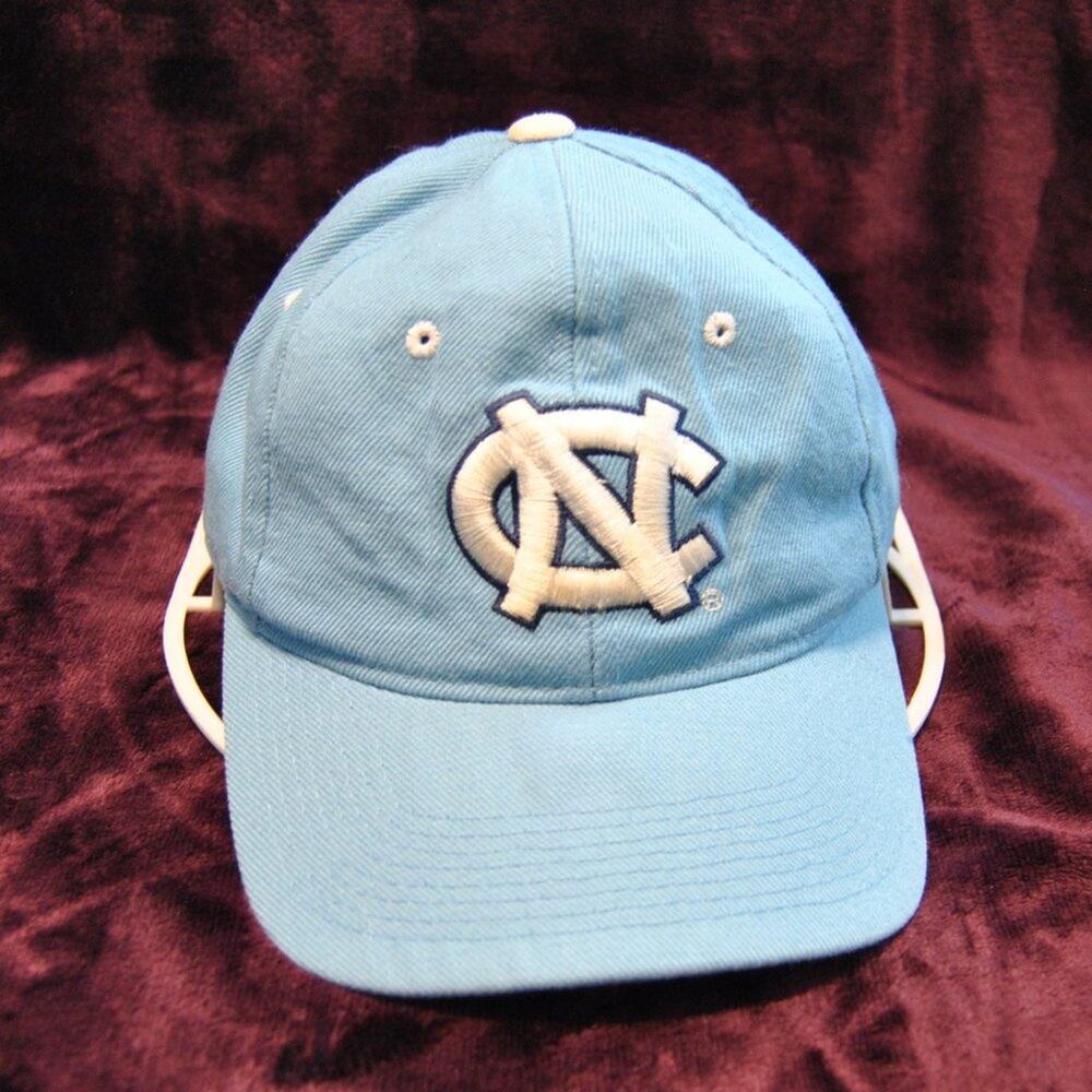 North Carolina Tar Heels  Blue & White Fitted Hat Size: 7 1/8
